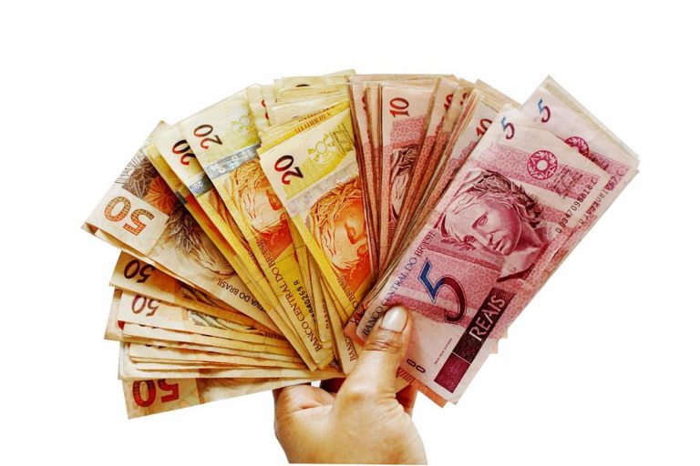 Jak znaleźć najlepszy kredyt w 2025 roku? porady i narzędzia online